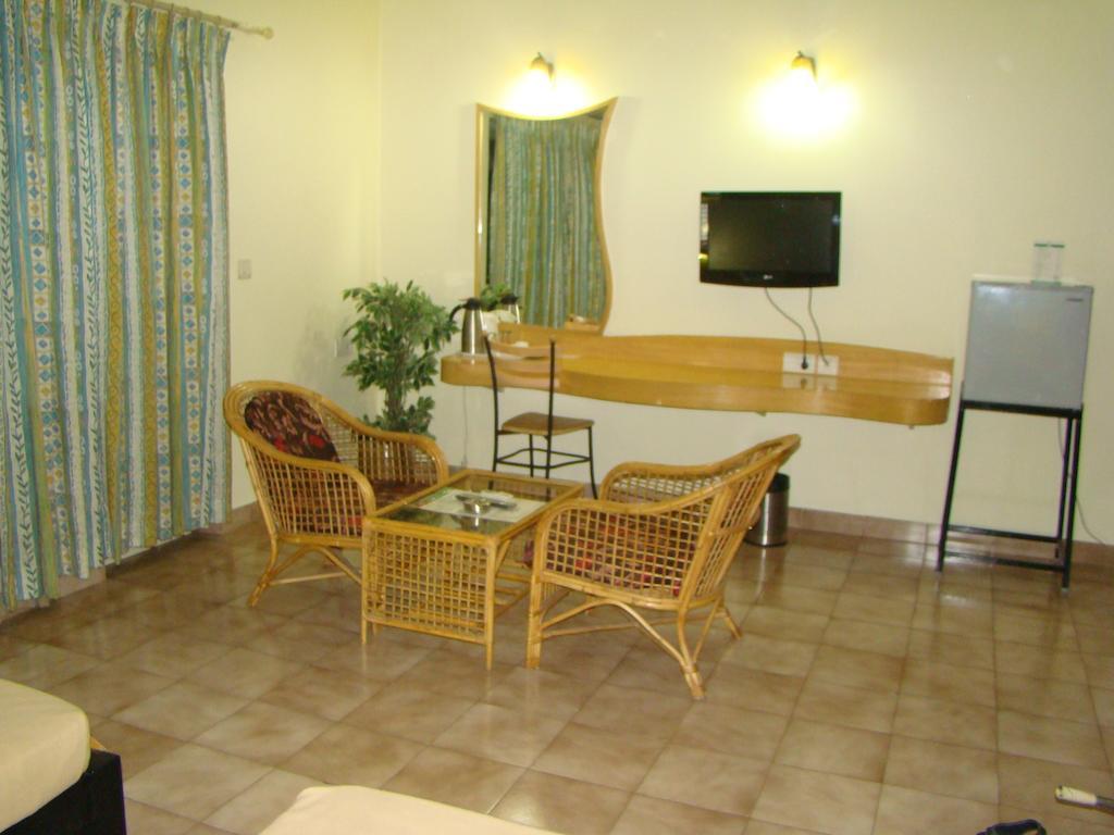 Tom'S Hotel Bangalore Luaran gambar
