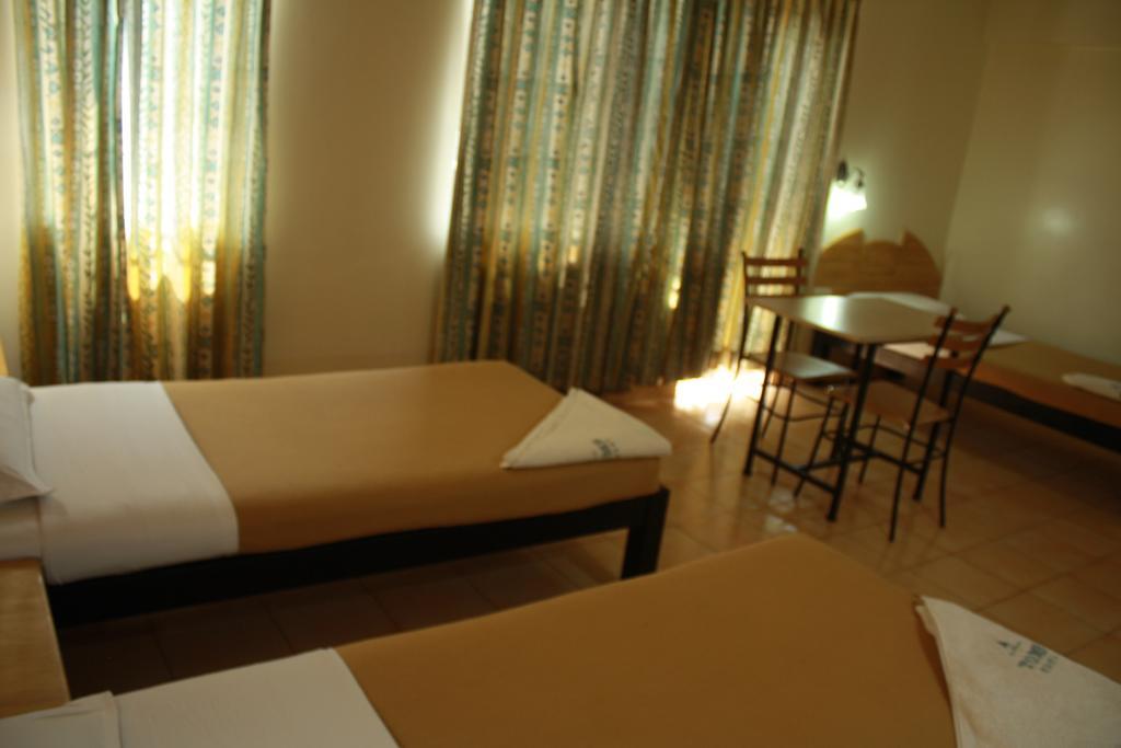 Tom'S Hotel Bangalore Luaran gambar