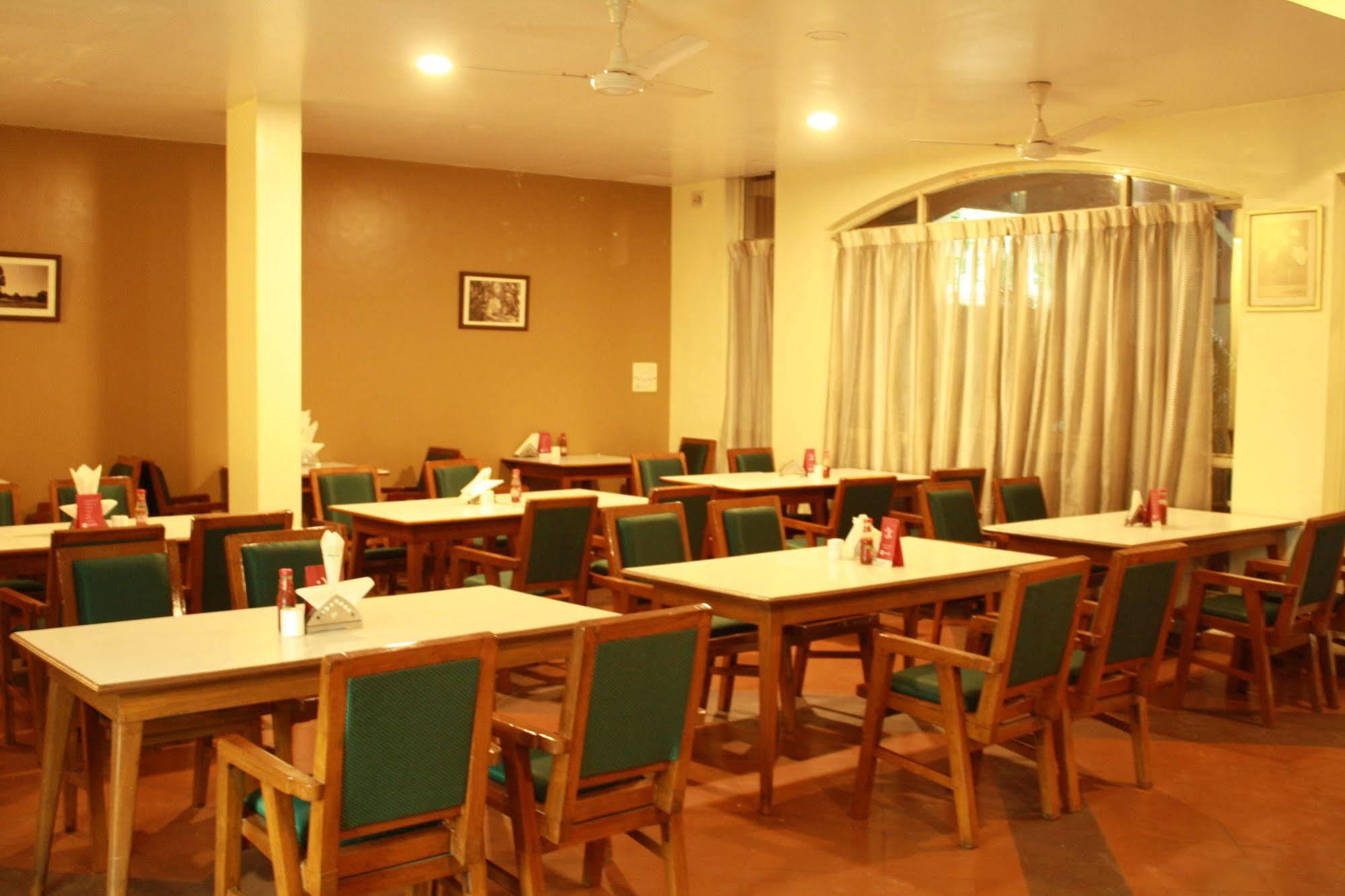 Tom'S Hotel Bangalore Luaran gambar
